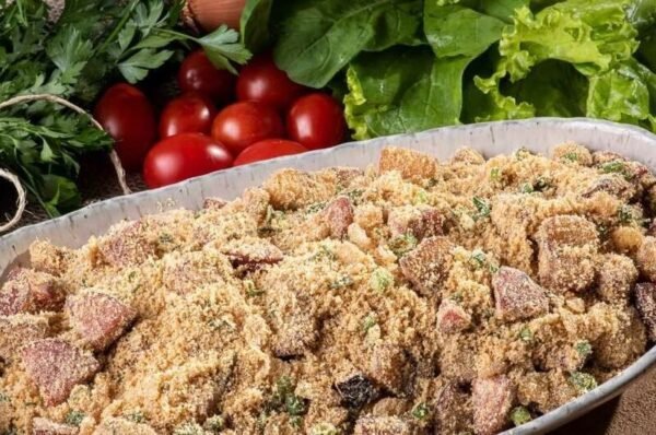 Farofa de Bacon e Linguiça