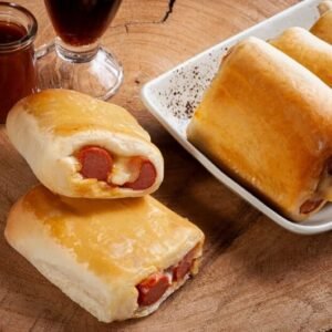 Enroladinho de Salsicha de Forno