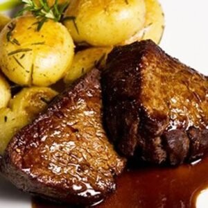 Avestruz ao Molho de Ervas Finas