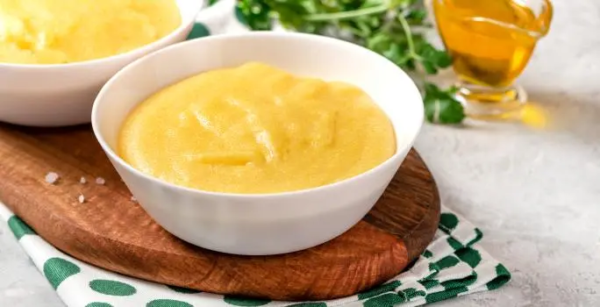 Polenta Cremosa com Queijo