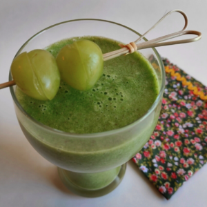 Suco Detox de Couve com Abacaxi